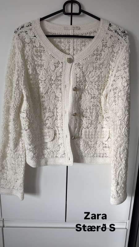 Zara blúndupeysa