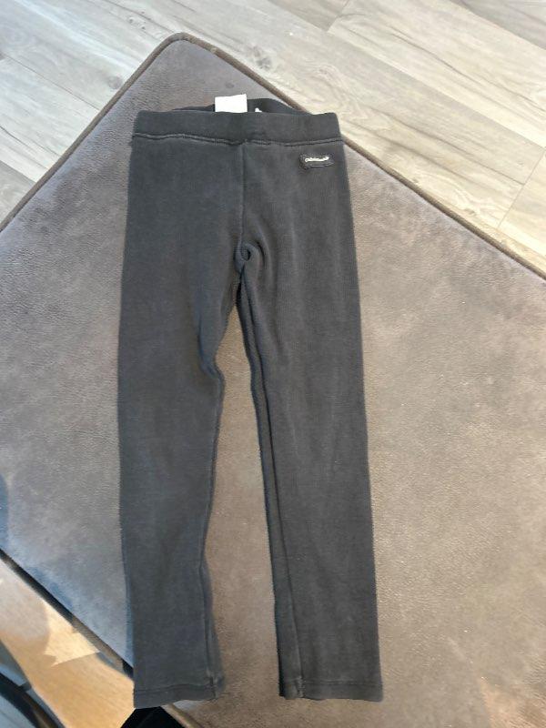 Zara buxur