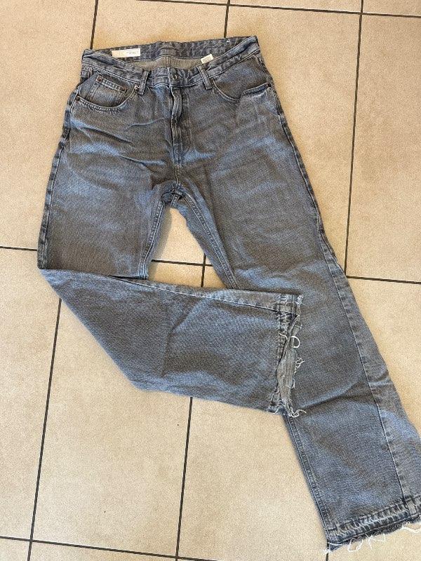 Zara gráar gallabuxur 40