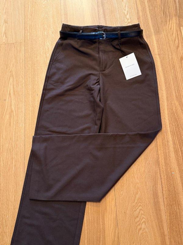 Brúnar buxur m/belti