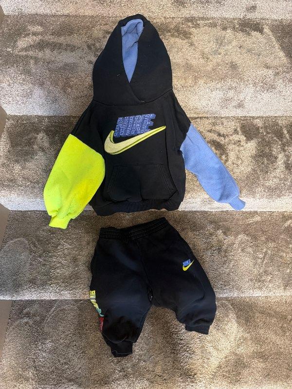 Nike gul/blár galli