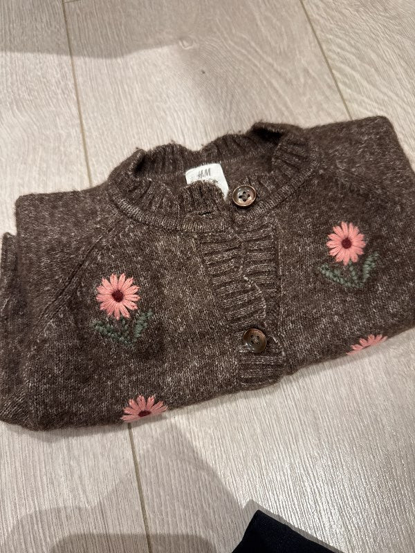 hm golla með blómum brún