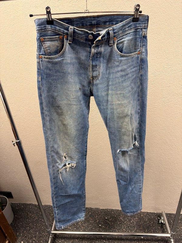 levis