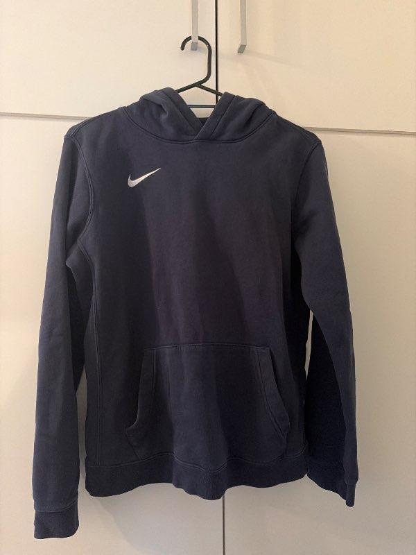 nike hettupeysa blá