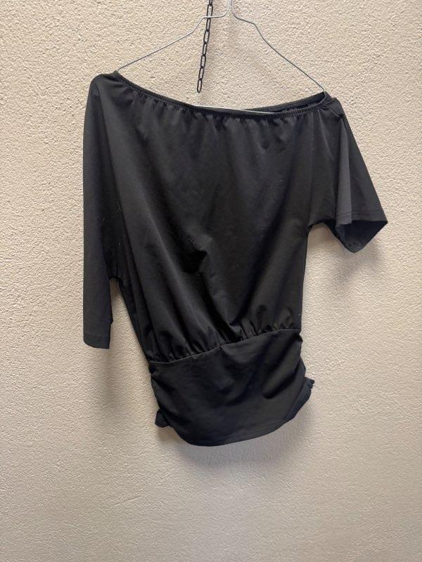 off the shoulder svartur
