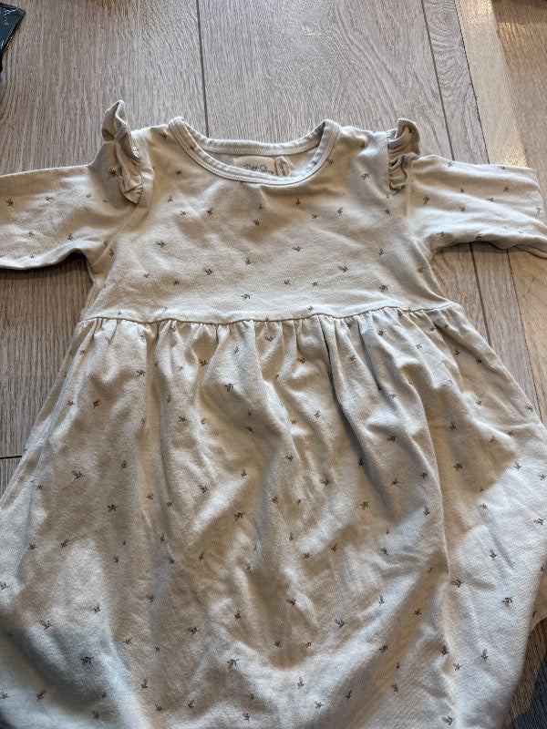petit blómakjóll