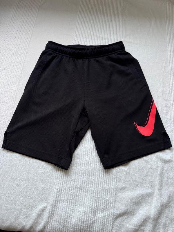 Nike stuttbuxur bleikar/svartar